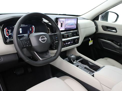 New 2026 Nissan Pathfinder SL FWD image 14