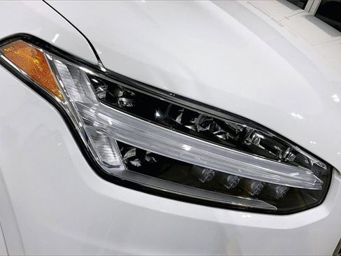 Certified 2022 Volvo XC90 T6 Inscription image 31