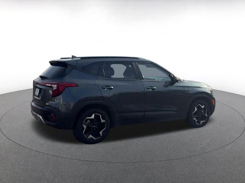 Used 2025 Kia Seltos S FWD image 16
