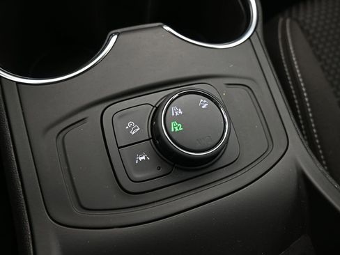 Certified 2024 GMC Terrain SLE image 17