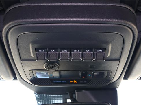 Used 2024 Ford Bronco Outer Banks image 30