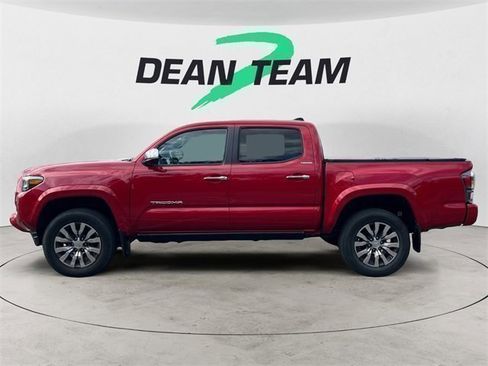 Used 2020 Toyota Tacoma Limited image 5