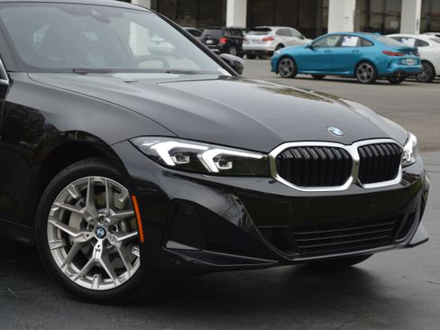 Used 2025 BMW 330i xDrive 330i xDrive w/ Convenience Package image 2