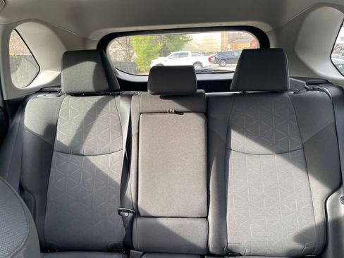 Used 2025 Toyota RAV4 XLE image 37