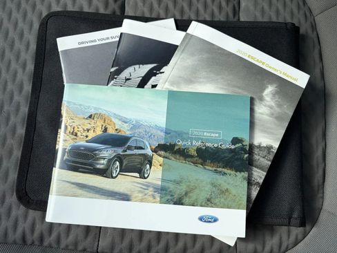 Used 2020 Ford Escape SE AWD/4WD image 26