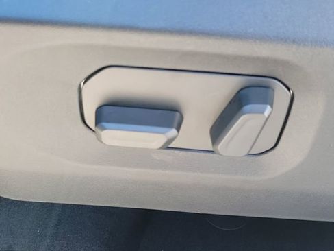 New 2026 Jeep Wrangler Sahara AWD/4WD image 15