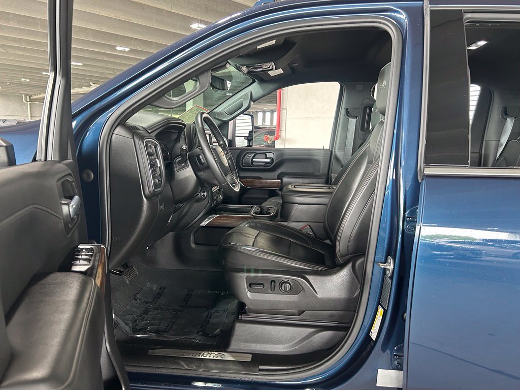 Used 2021 Chevrolet Silverado 3500 High Country AWD/4WD image 9
