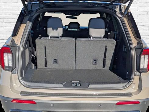 New 2026 Ford Explorer ST-Line RWD image 18