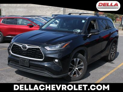 Used 2021 Toyota Highlander XLE
