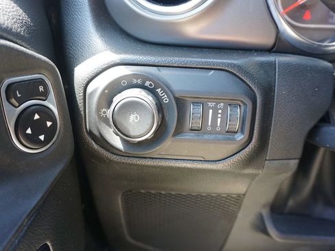 Used 2022 Jeep Wrangler Rubicon w/ LED Lighting Group image 5