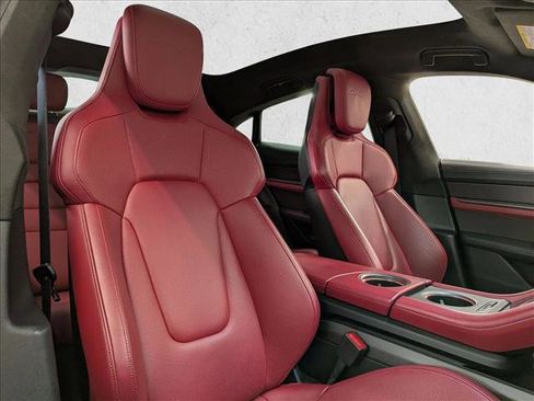 Used 2021 Porsche Taycan Turbo S image 24