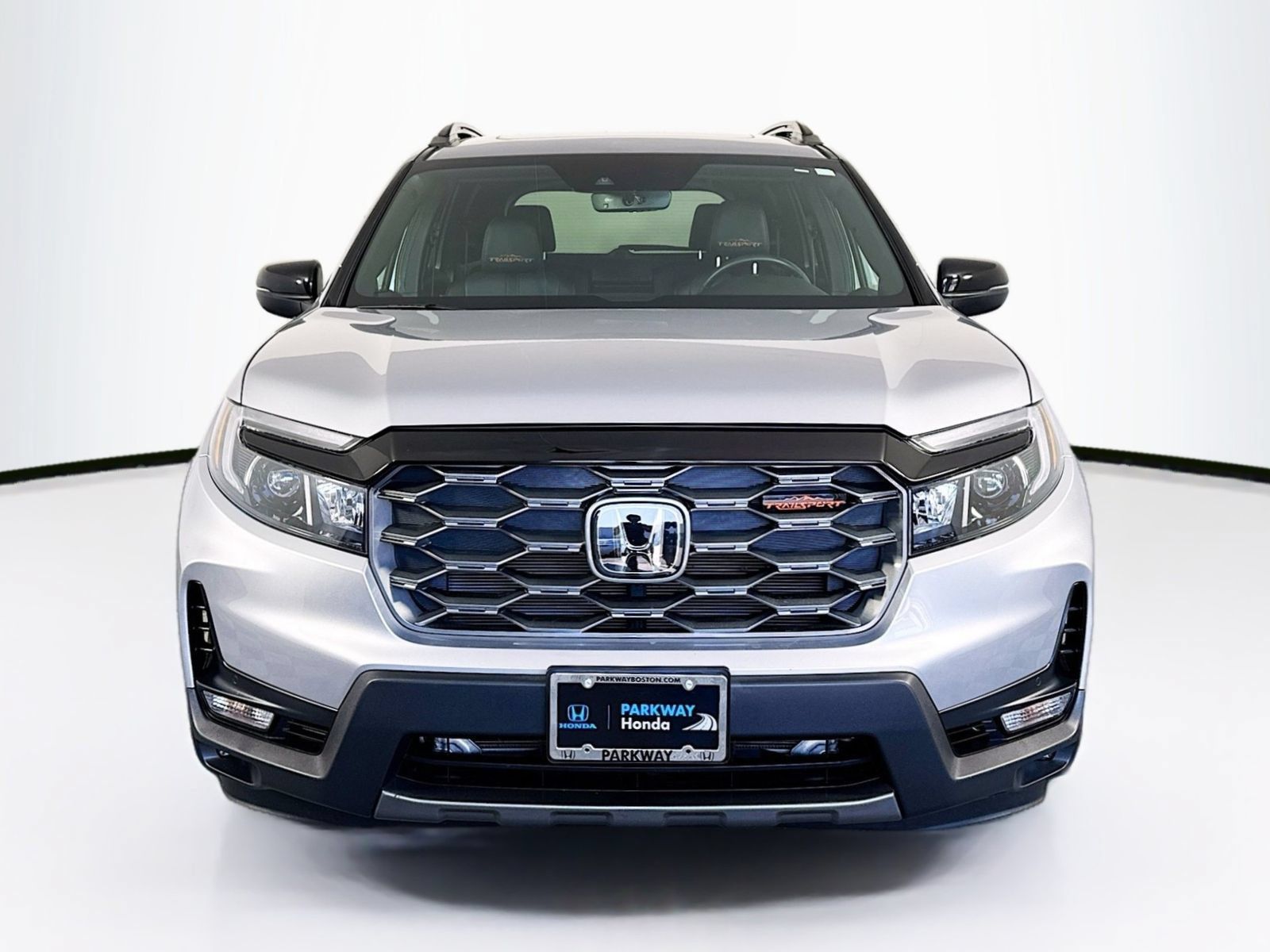Used 2023 Honda Passport TrailSport image 2