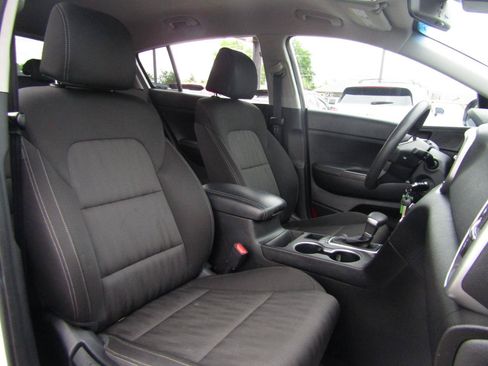 Used 2021 Kia Sportage LX AWD/4WD image 23