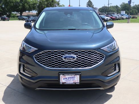 Used 2024 Ford Edge SEL w/ Convenience Package AWD/4WD image 3