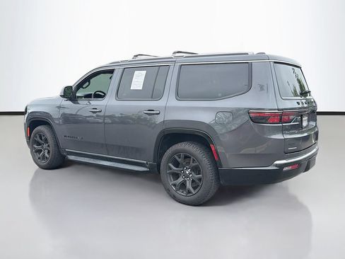Used 2022 Jeep Wagoneer Series II AWD/4WD image 6