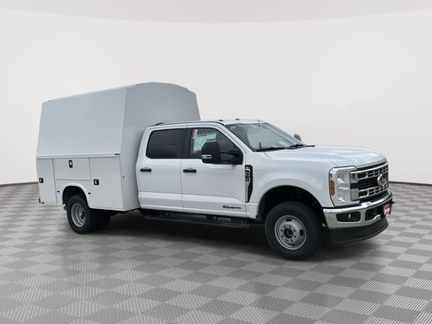 New 2025 Ford F350 XL w/ XL Chrome Package AWD/4WD image 1