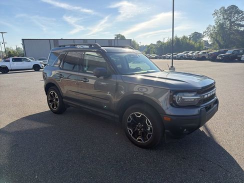Used 2025 Ford Bronco Sport Outer Banks w/ Outer Banks Tech Package+ image 9