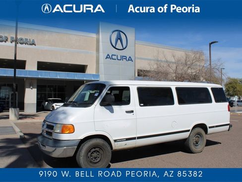 Used 2002 Dodge B3500 image 1