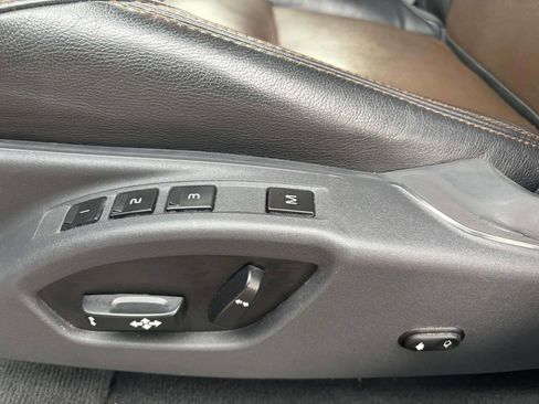 Used 2017 Volvo XC60 T5 Dynamic w/ Advanced Package image 13