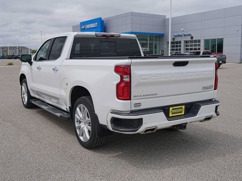 Used 2023 Chevrolet Silverado 1500 High Country w/ High Country Premium Package AWD/4WD image 8