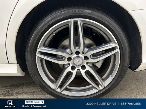 Used 2017 Mercedes-Benz E 300 4MATIC image 14