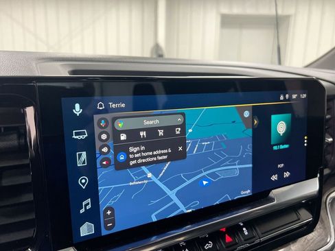 Used 2024 Chevrolet Silverado 2500 LTZ w/ LTZ Convenience Package image 15