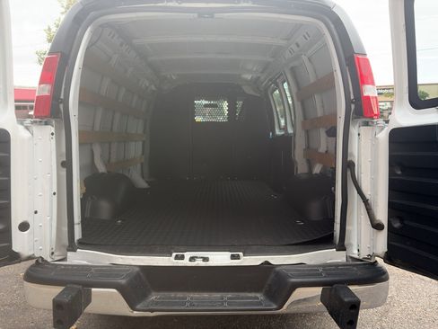 Used 2024 GMC Savana 2500 w/ Driver Convenience Package RWD image 11