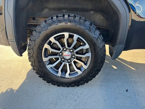 Used 2021 GMC Sierra 1500 AT4 image 24
