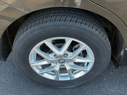 Used 2024 Chevrolet Equinox LT image 13