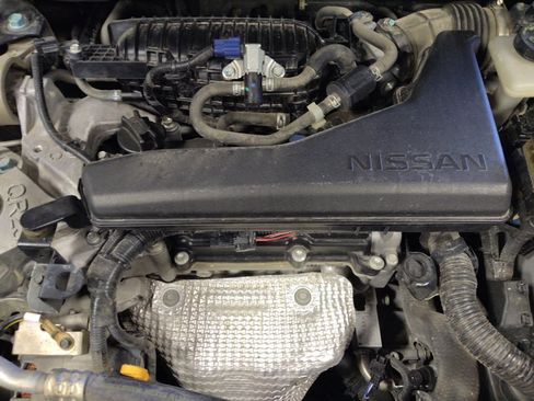 Used 2020 Nissan Rogue SV FWD image 30