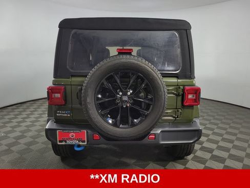 Used 2022 Jeep Wrangler Unlimited Sahara AWD/4WD image 7