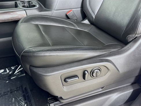 Used 2020 Chevrolet Silverado 1500 LTZ w/ LTZ Premium Package image 20