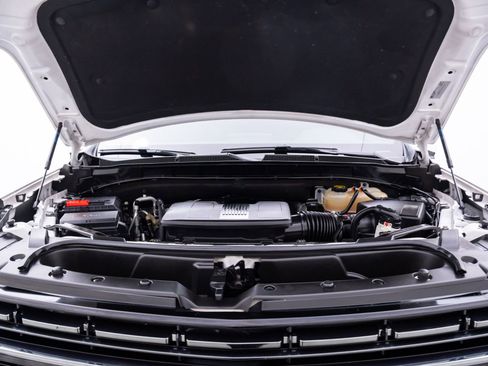 Used 2022 Chevrolet Tahoe RST w/ Luxury Package image 37