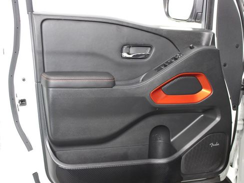 Used 2023 Nissan Frontier PRO-4X w/ Pro-4X Premium Package AWD/4WD image 8