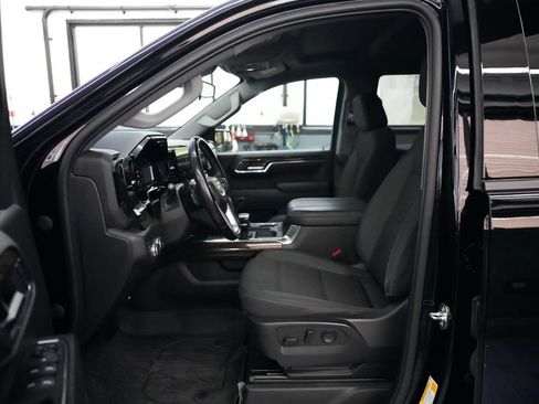 Used 2023 GMC Sierra 1500 Elevation w/ LPO, Elevation Black Package AWD/4WD image 28