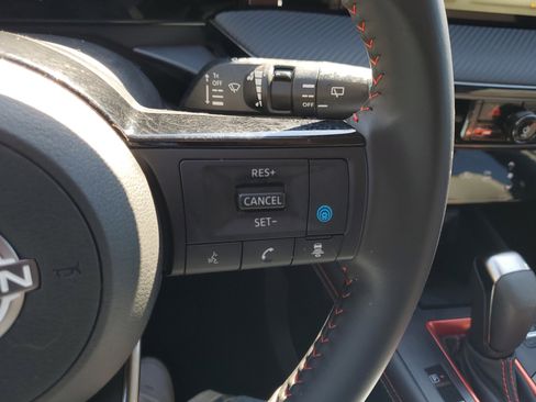 Certified 2025 Nissan Kicks SR image 23