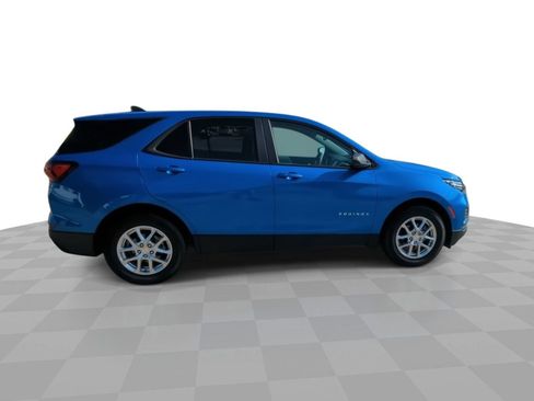 Certified 2024 Chevrolet Equinox LS w/ LPO, Cargo Package FWD image 9