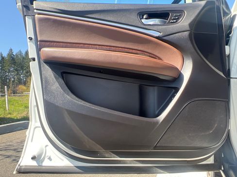 Used 2018 Acura MDX SH-AWD w/ Technology Package image 23