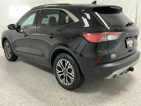 Used 2020 Ford Escape SEL image 2