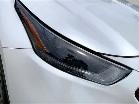 Used 2023 Toyota Highlander XSE FWD image 27