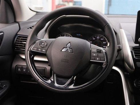 Used 2024 Mitsubishi Eclipse Cross SE image 24