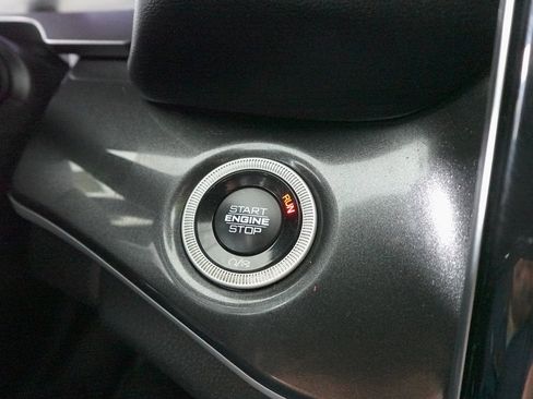 Used 2022 Jeep Grand Cherokee L Laredo image 20