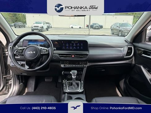 Used 2024 Kia Seltos EX AWD/4WD image 8