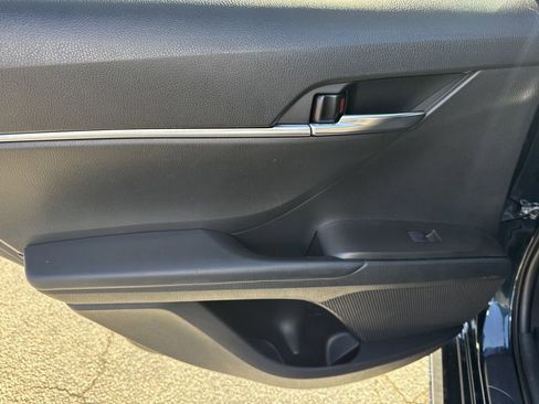 Used 2021 Toyota Camry LE image 21