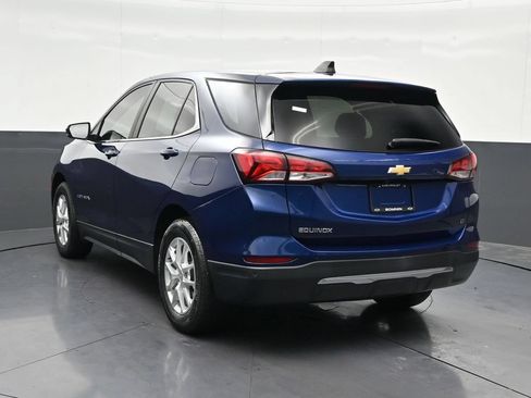 Used 2023 Chevrolet Equinox LT w/ Driver Convenience Package FWD image 3