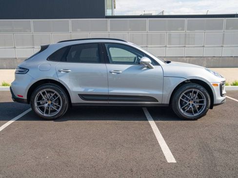 New 2026 Porsche Macan AWD/4WD image 8