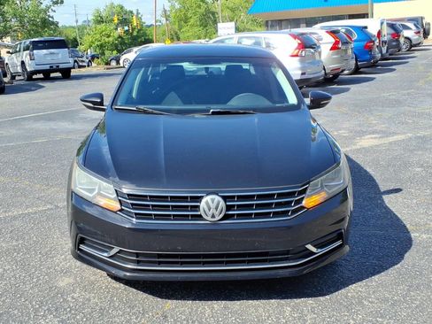 Used 2017 Volkswagen Passat 1.8T S FWD image 9