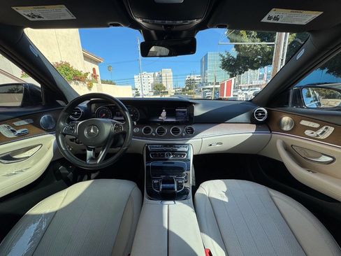 Used 2017 Mercedes-Benz E 300 image 11