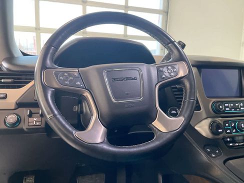 Used 2018 GMC Yukon Denali w/ Open Road Package image 14