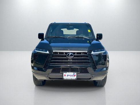Used 2026 Lexus GX 550 AWD/4WD image 2